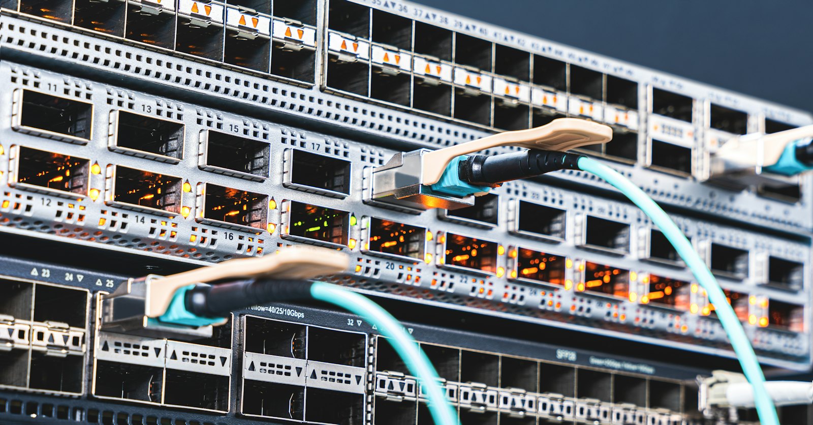 A data-centre switch with direct-attach cables plugged into its high-speed ports